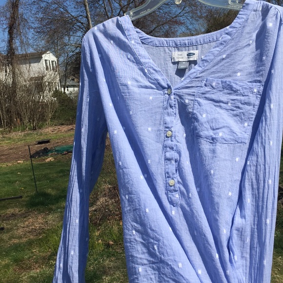 old navy shirt light weight. blue w white stitch - Picture 2 of 4